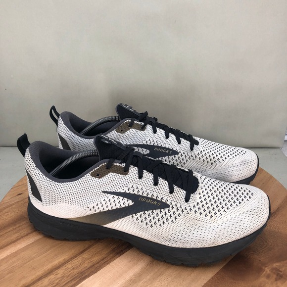 Brooks Revel 4 Mens Running Shoes White Black Size 13 D